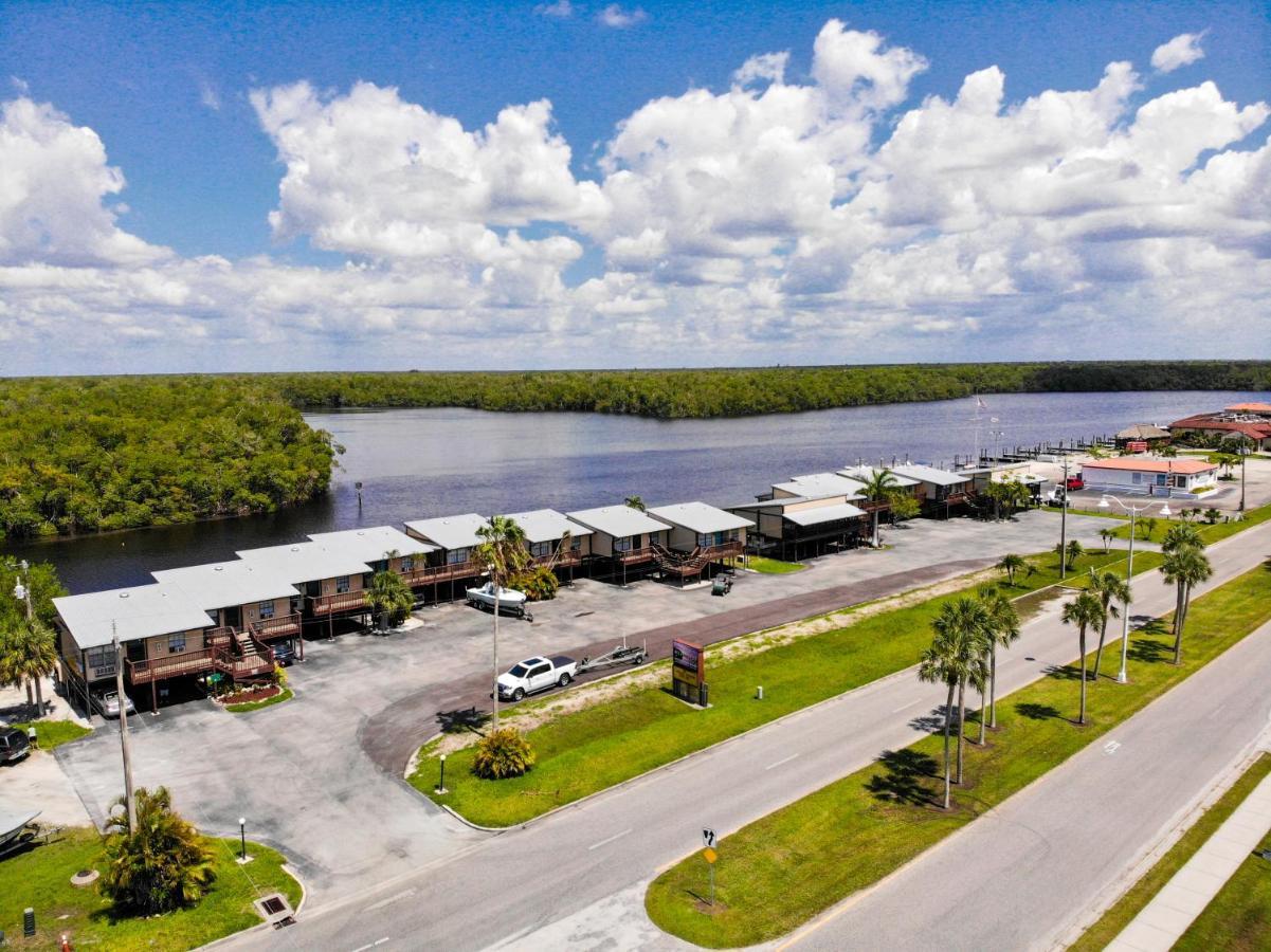 River Wilderness Waterfront Cabins Everglades City Ngoại thất bức ảnh