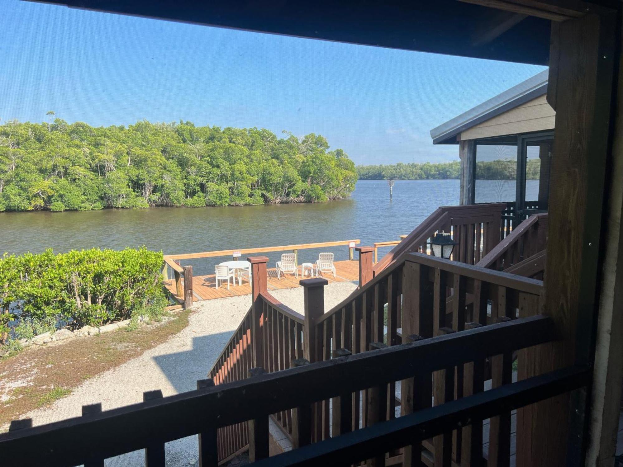 River Wilderness Waterfront Cabins Everglades City Ngoại thất bức ảnh