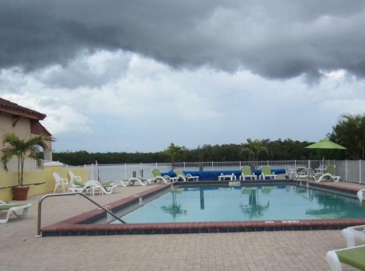 River Wilderness Waterfront Cabins Everglades City Ngoại thất bức ảnh